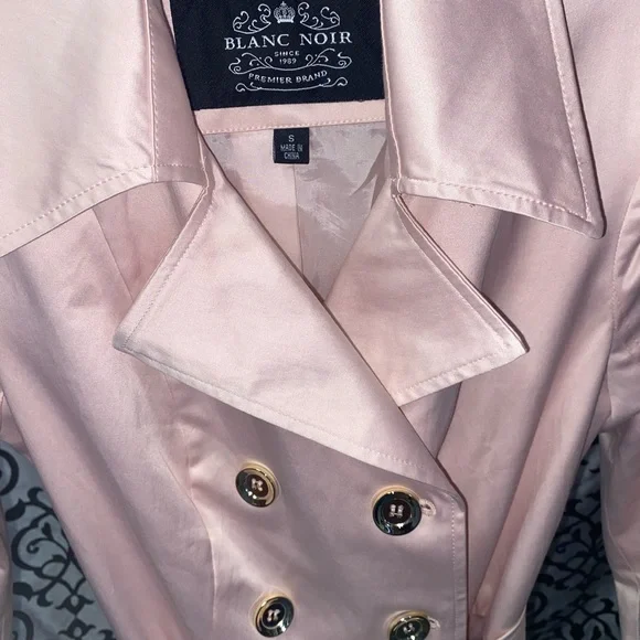 Blanc noir raincoat - Picture 2 of 8